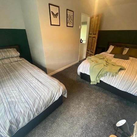 Mountain View Two Bedroom Llwynypia Kültér fotó