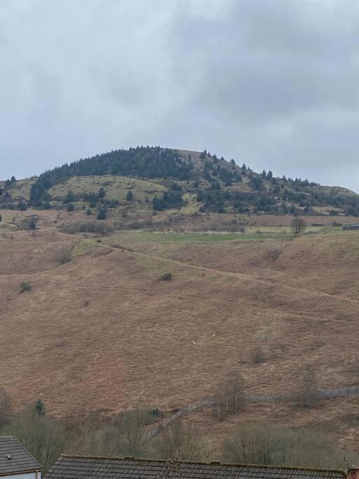 Mountain View Two Bedroom Llwynypia Kültér fotó