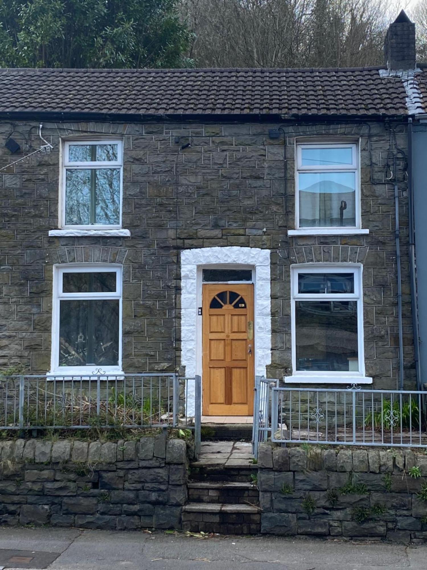 Mountain View Two Bedroom Llwynypia Kültér fotó