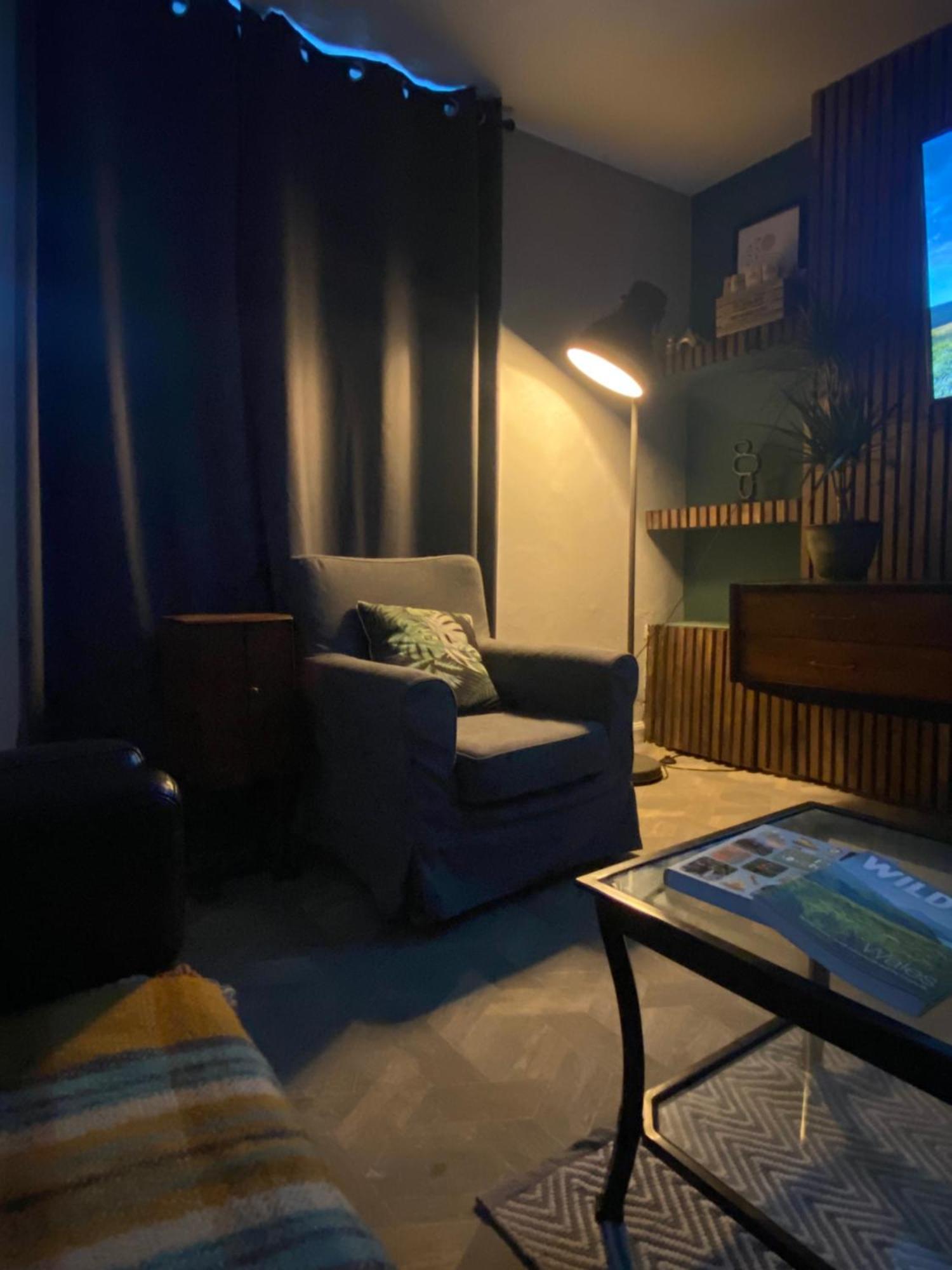 Mountain View Two Bedroom Llwynypia Kültér fotó
